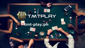 Kung isa o higit pang mga manlalaro ang magpakita ng kanilang mga card, trabaho ng dealer ng poker na malinaw na ipahiwatig ang panalong kamay sa pamamagitan ng paggawa ng pinakamahusay na kumbinasyon ng limang card sa mesa para makita ng lahat.